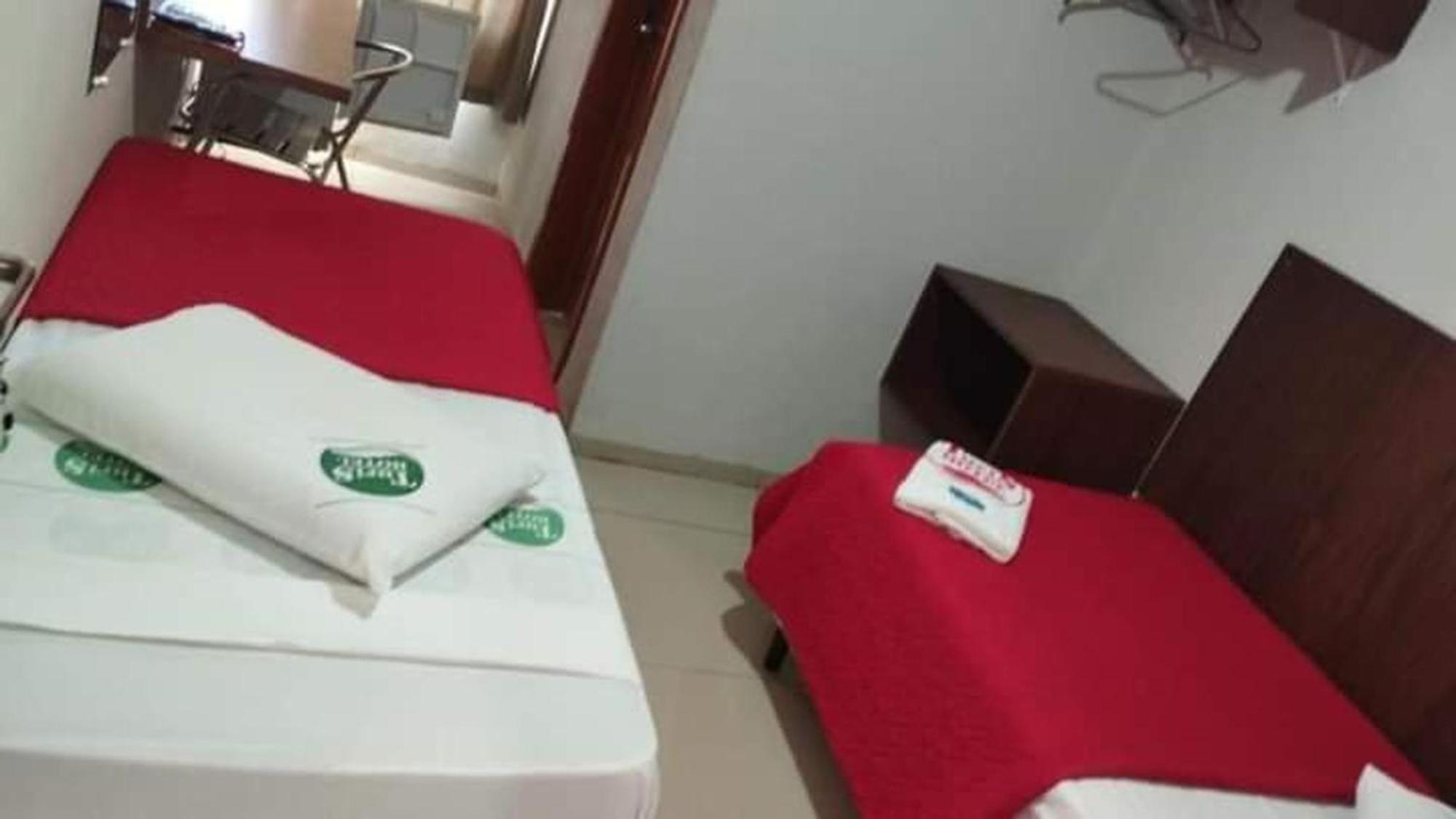 Turis Hotel 多拉杜斯 外观 照片